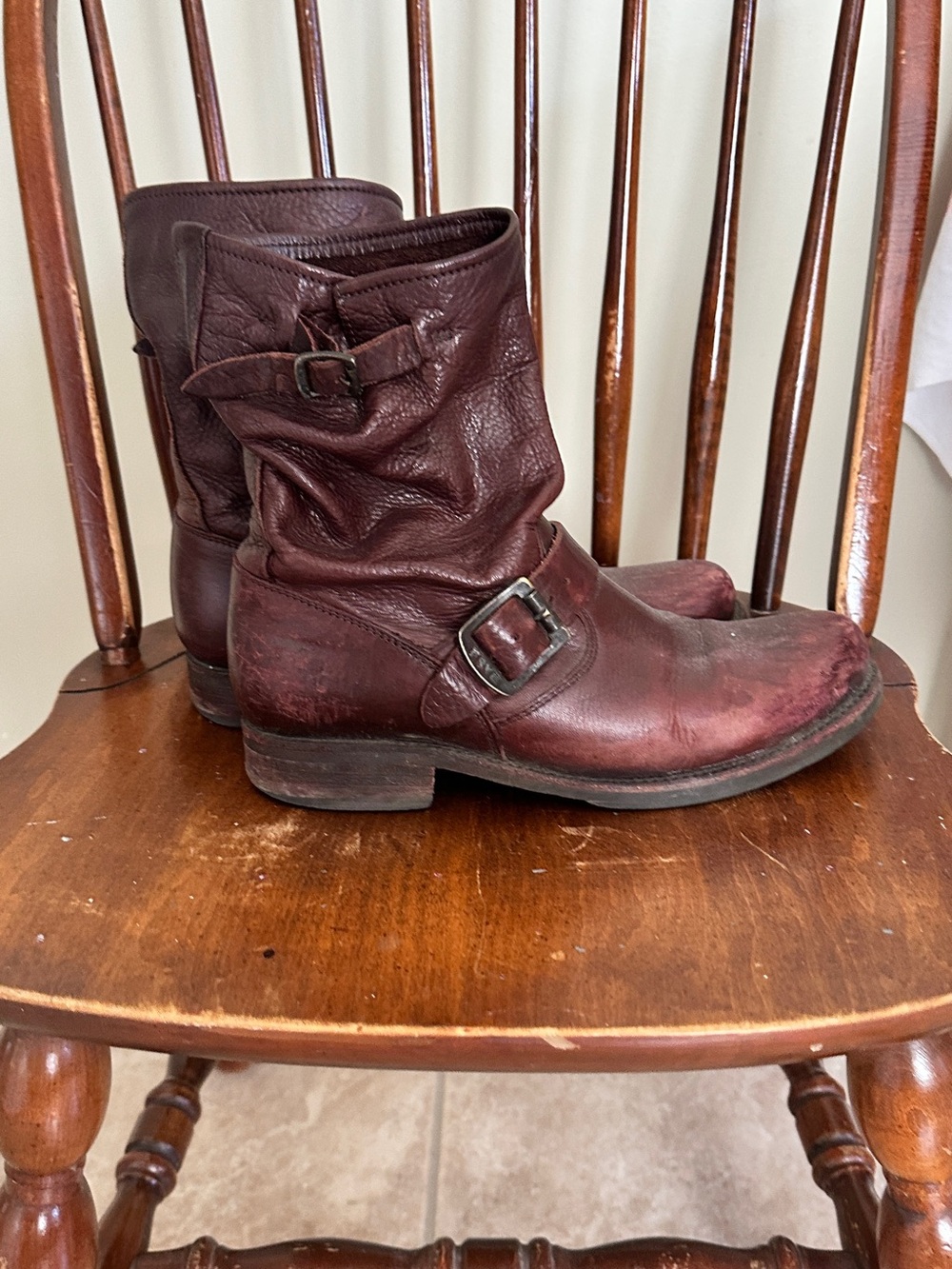 Frye Brown Leather Distressed Engineer Moto Boots Size 8